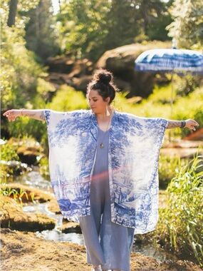 Market of Stars Let The Light In Duster